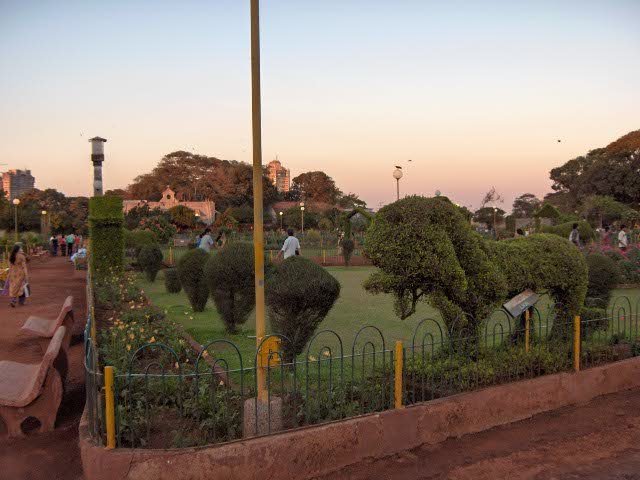 640px-Hanging-Gardens-4