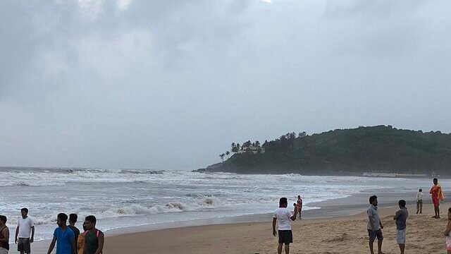 Baga_Beach,_Goa