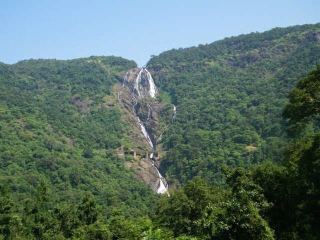 Dudhsagar_falls_from_train