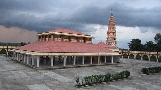 Ek_Mukhi_Datta_Temple,Sahastradhara,Jalkoti,Maheshwar