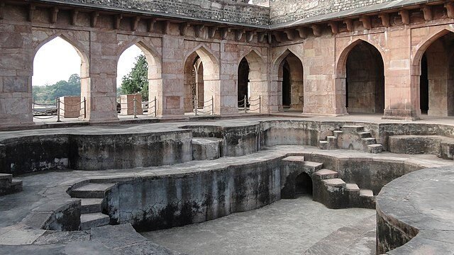 Jahaz_Mahal_08