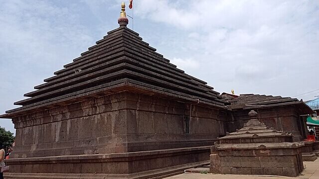 Mahabaleshwar_temple_in_India