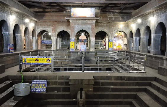 Panchganga Temple2