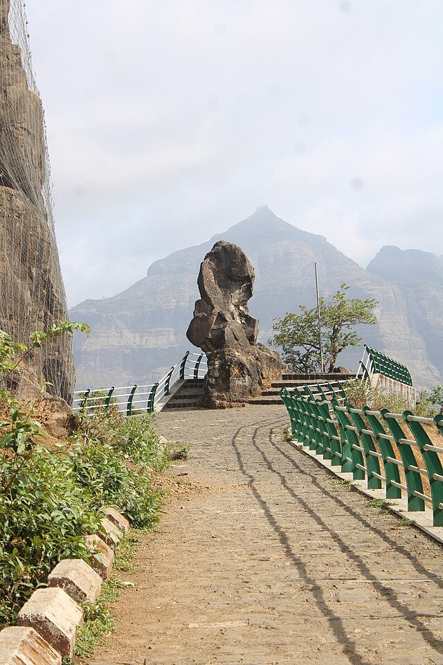Thumb_point_malshej_ghat