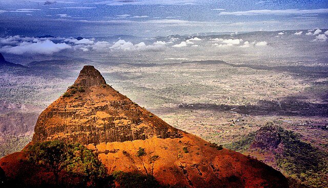 Tiger's Leap hill top Places to Visit in Lonavala
