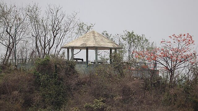 A_viewing_deck_on_Kailasagiri_from_Titanic_view_point_(May_2019)
