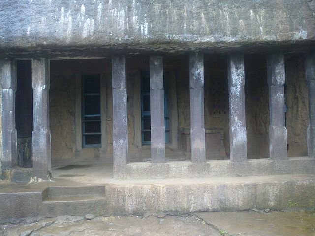 Bhaja Caves2