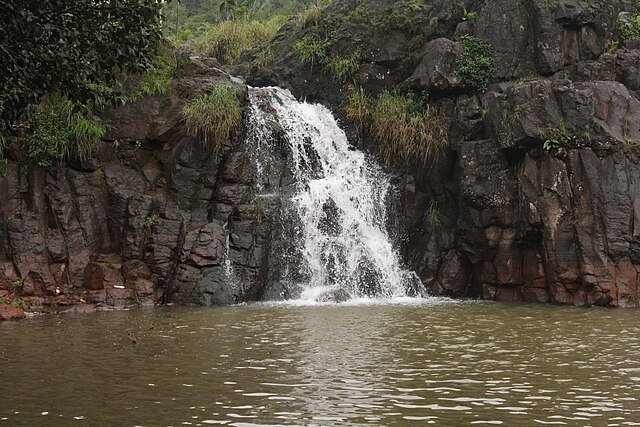 Lingmala Waterfall