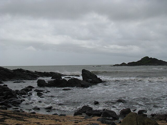 Om_Beach_Gokarna (1)