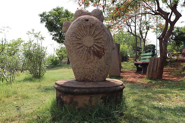Sculpture_park_on_Kailasagiri,_Visakhapatnam_(May_2019)_2