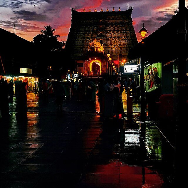 Shri_Padmanaba_swamy_temple_-_Trivandrum