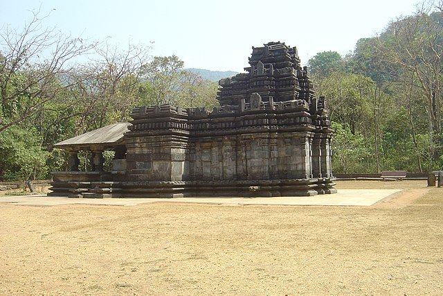 Tambdi Surla Temple
