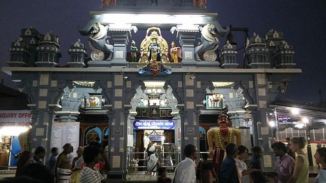 Udupi_Sri_krishna_temple_01