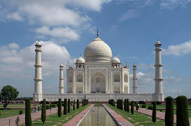 Agra – Mughal Grandeur and Culinary Delights Weekend Getaways from Noida